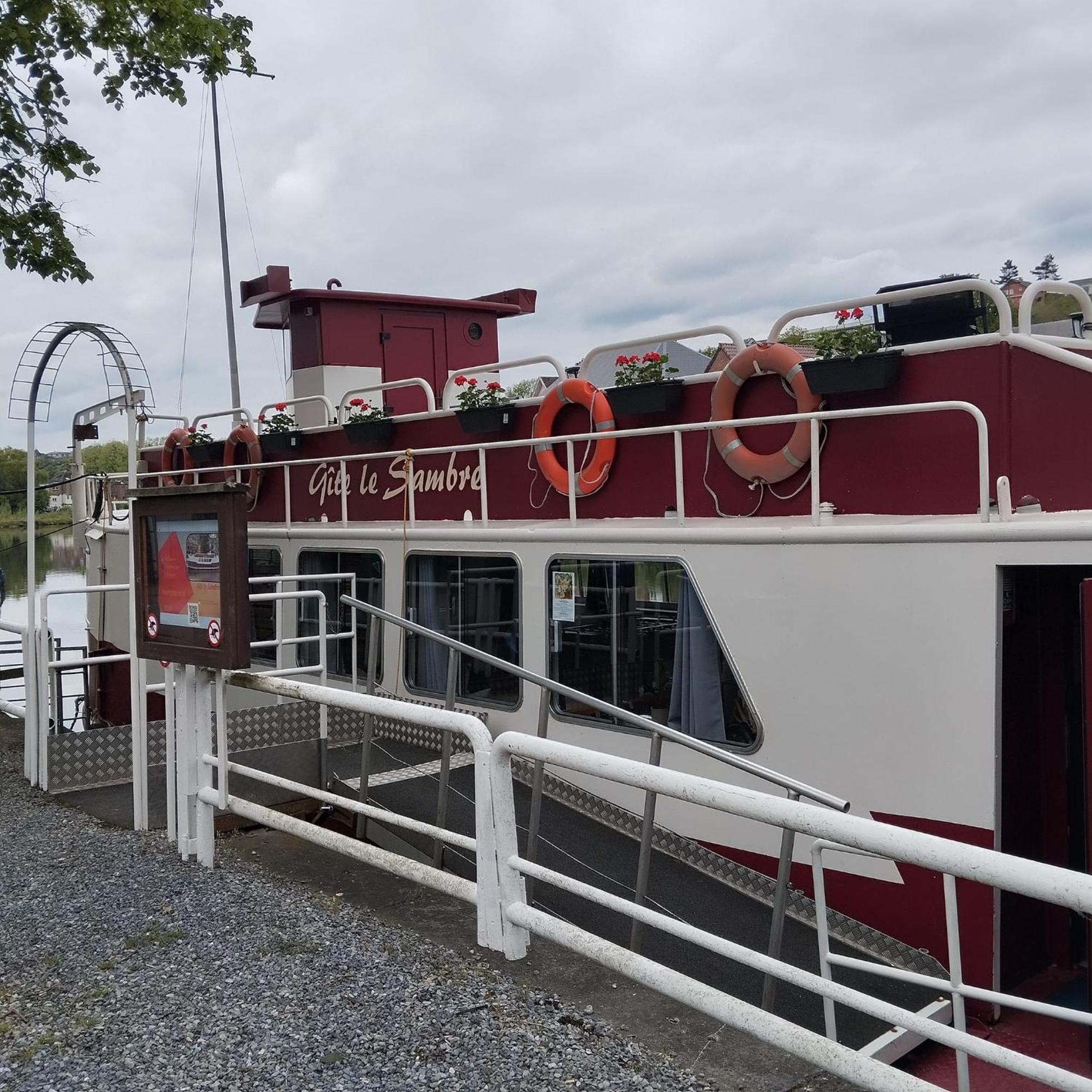 Gite Le Sambre Thuin Exterior foto